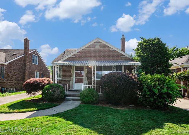 Property at 23015 Courtland Ave, Eastpointe, MI 48021, 3 beds, 1.5 baths