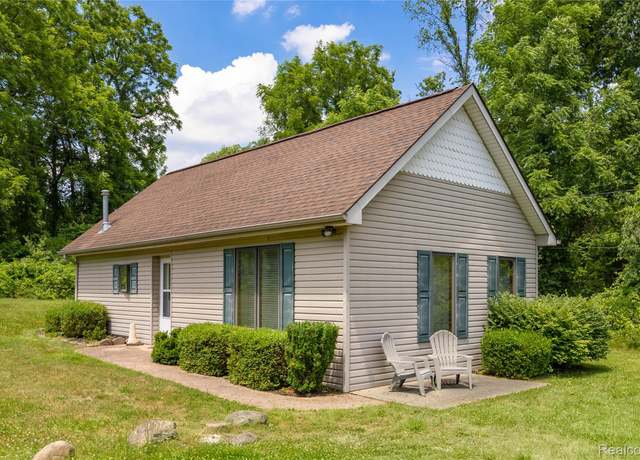 Property at 1427 Porter Rd, Highland, MI 48383, 1 bed, 1 bath