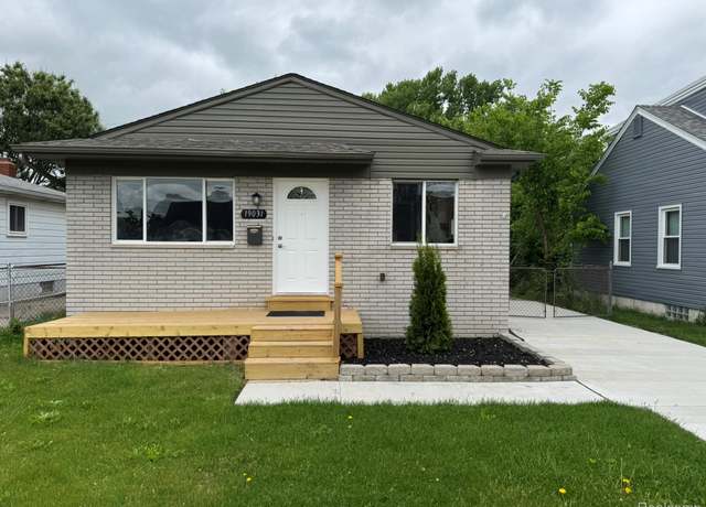 Property at 19031 Meier St, Roseville, MI 48066, 3 beds, 1 bath