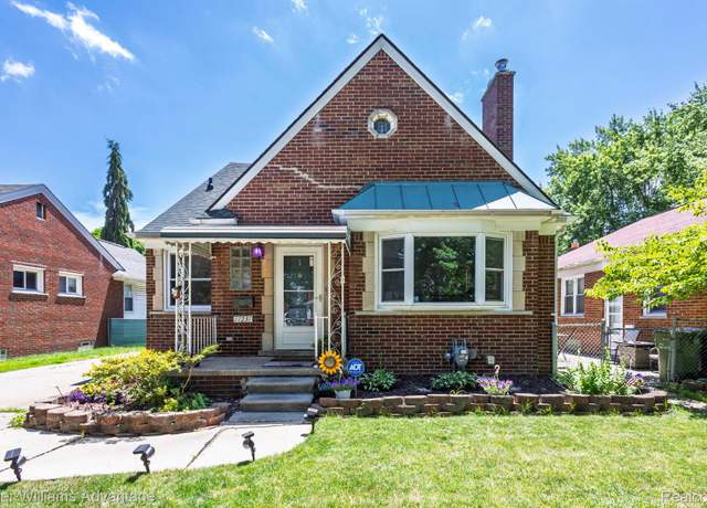 Property at 17237 Philomene Blvd, Allen Park, MI 48101, 4 beds, 2.5 baths