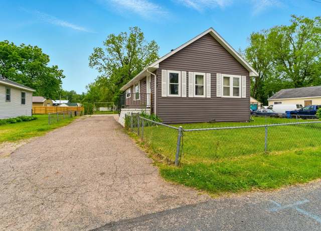 Property at 3307 Brookfield Ave, Kalamazoo, MI 49048, 2 beds, 1 bath