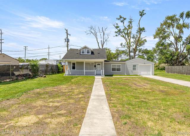 Property at 1138 Mckinley St, Dearborn Heights, MI 48192, 3 beds, 1 bath