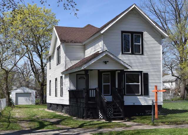 Property at 925 Princeton Ave, Kalamazoo, MI 49007, 3 beds, 2 baths