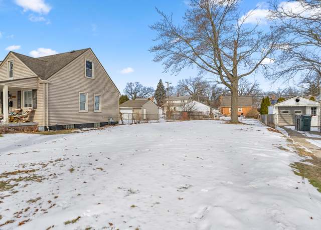 Property at 24100 Chicago St, Dearborn, MI 48124, 3 beds, 1 bath