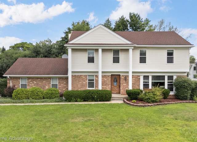 Property at 5016 Patrick Rd, West Bloomfield, MI 48322, 4 beds, 3 baths