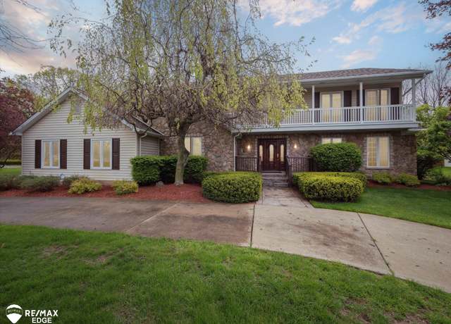 Property at 9705 Burning Tree Dr, Grand Blanc, MI 48439, 5 beds, 3.5 baths