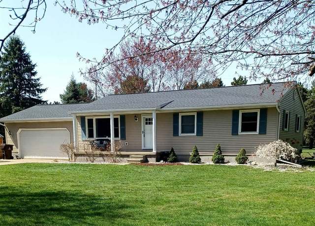 Property at 11484 Wood Rd, Dewitt, MI 48820, 3 beds, 1.5 baths