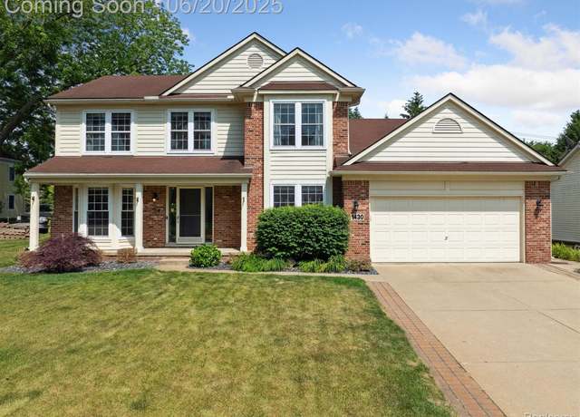 Property at 1430 Leewood Ridge Dr, Commerce Twp, MI 48390, 4 beds, 2.5 baths