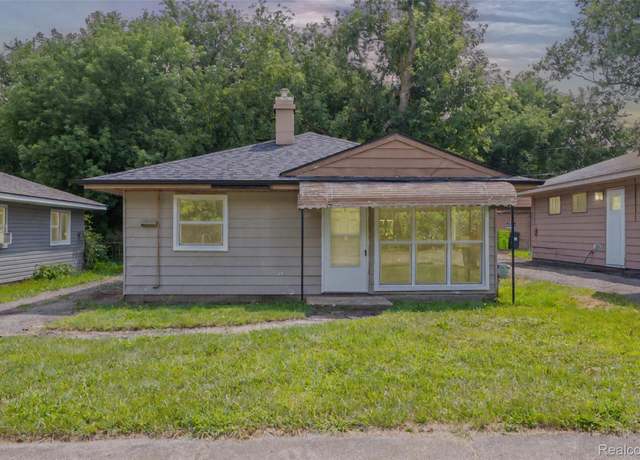 Property at 201 W Sheffield Ave, Pontiac, MI 48340, 2 beds, 1 bath