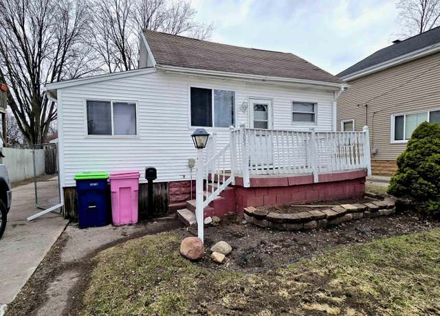 Property at 305 S Dean St, Bay City, MI 48706, 4 beds, 2 baths