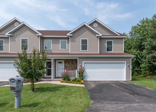 Property at 2501 Holiday House Rd, St Joseph, MI 49085, 5 beds, 3.5 baths