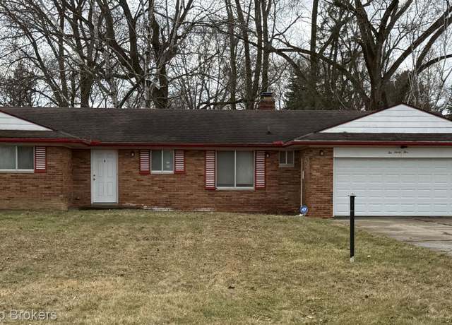 Property at 1095 Cora Dr, Flint, MI 48532, 3 beds, 1.5 baths