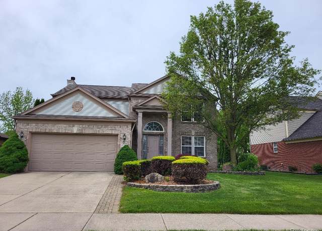 Property at 49515 Crusader Dr, Macomb, MI 48044, 4 beds, 2.5 baths