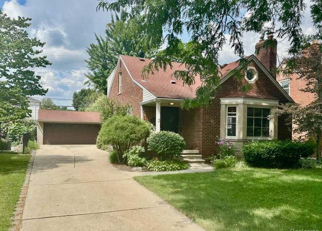 Property at 328 Beechmont St, Dearborn, MI 48124, 3 beds, 2 baths