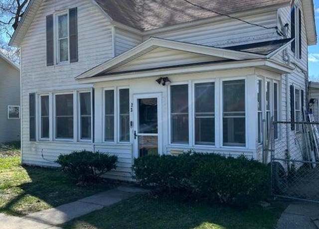 Property at 423 E Isabella Ave, Muskegon, MI 49442, 4 beds, 1 bath