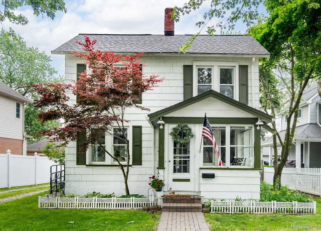 Property at 629 1st St, Rochester Hills, MI 48307, 2 beds, 1 bath