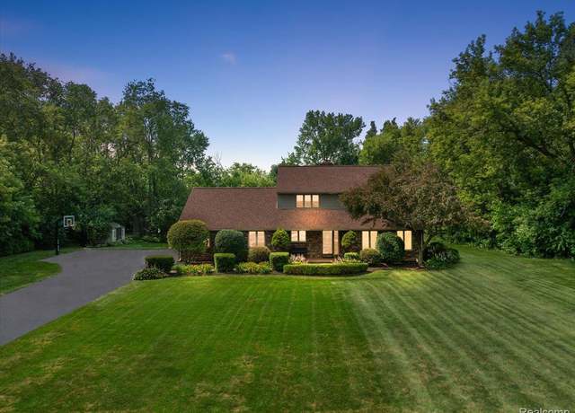 Property at 55314 Park Pl, New Hudson, MI 48165, 3 beds, 3 baths