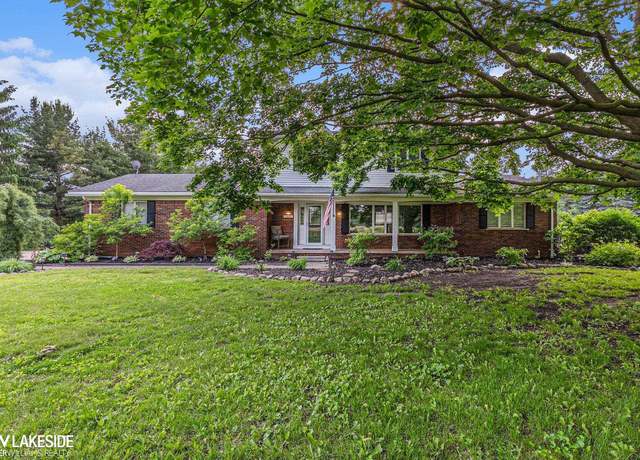Property at 7687 Parshallville Rd, Fenton, MI 48430, 4 beds, 2 baths