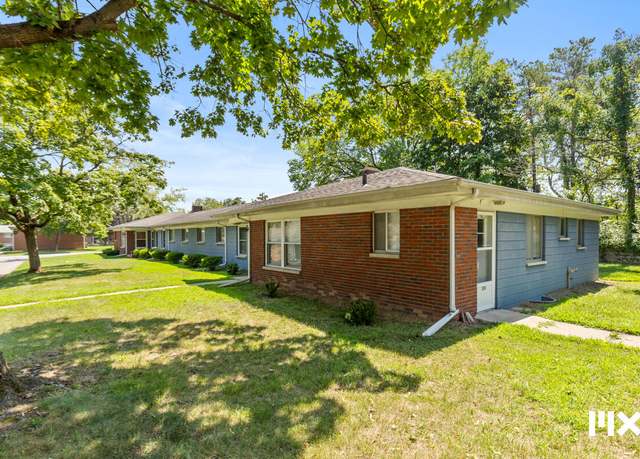 Property at 2826 S Burdick St, Kalamazoo, MI 49001, 29 beds, 12 baths