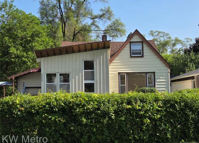 Property at 19620 Jeanette St, Southfield, MI 48075, 3 beds, 2 baths