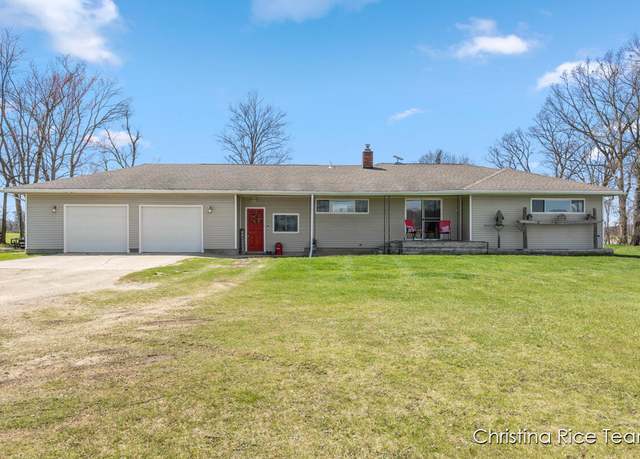 Property at 4398 S Greenville Rd, Greenville, MI 48838, 3 beds, 2 baths