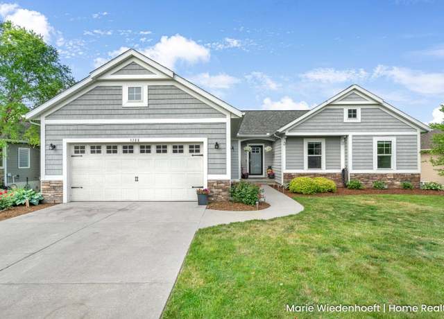 Property at 4388 Oak Meadow Dr, Hudsonville, MI 49426, 3 beds, 2 baths