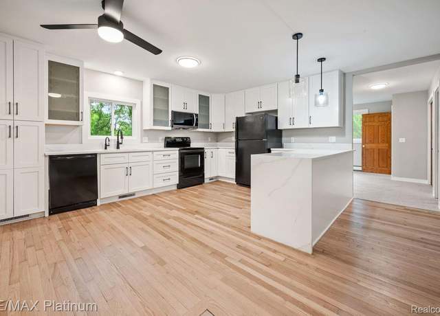 Property at 4125 N Tipsico Lake (10 Acres) Rd N, Howell, MI 48353, 3 beds, 2 baths