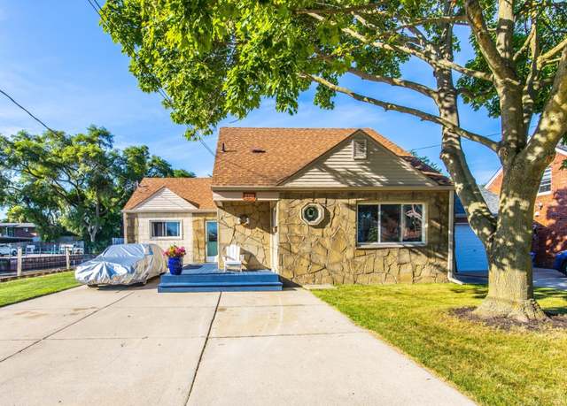 Property at 23121 Liberty St, St Clair Shores, MI 48080, 3 beds, 1.5 baths