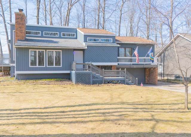 Property at 423 Chippewa Trl, Prudenville, MI 48651, 3 beds, 3 baths