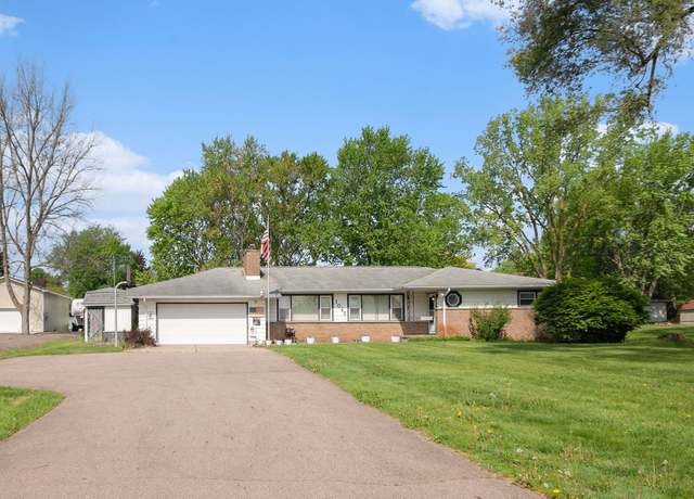 Property at 1095 N College Rd, Mason, MI 48854, 3 beds, 2.5 baths