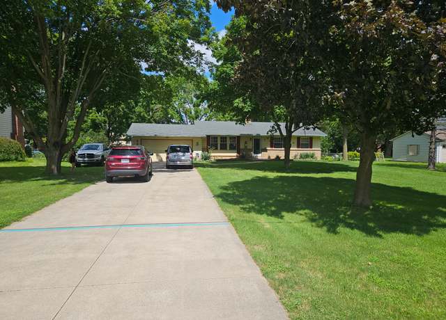 Property at 6172 W Court St, Flint, MI 48532, 3 beds, 1.5 baths