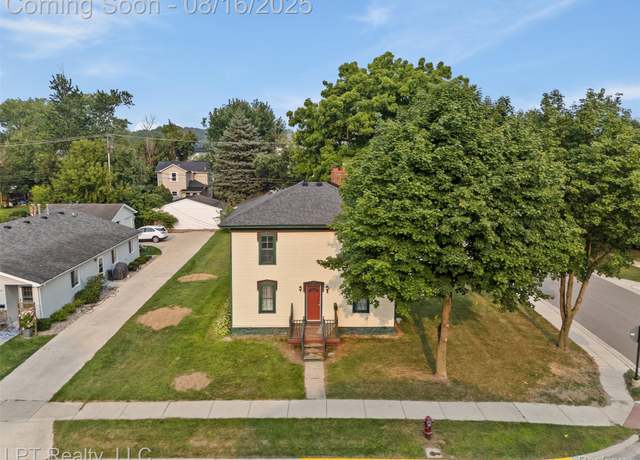 Property at 302 N 2nd St, Brighton, MI 48116, 3 beds, 2 baths