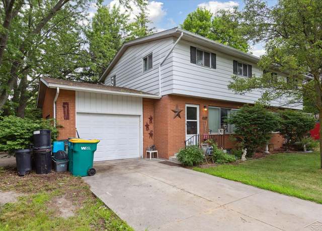 Property at 358 S Lincoln Rd, Bay City, MI 48708, 6 beds, 3 baths