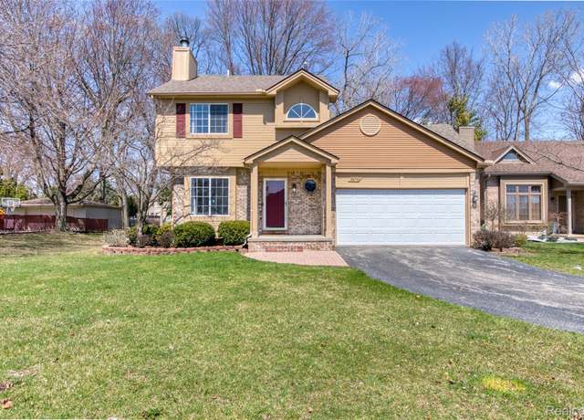 Property at 28750 Bayberry Ct W, Romulus, MI 48154, 3 beds, 1.5 baths