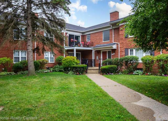Property at 27653 W w Echo Valley Rd #111, Farmington Hills, MI 48334, 1 bed, 1 bath