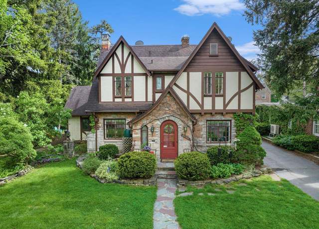 Property at 1602 Linwood Ave, Flint, MI 48503, 5 beds, 3 baths