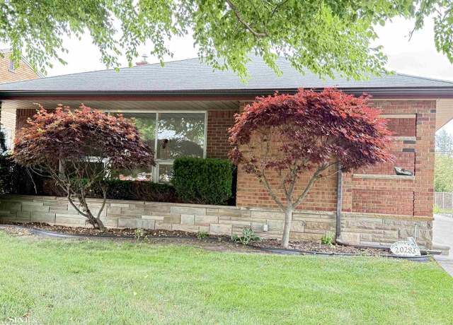 Property at 20283 Lennon Rd, Harper Woods, MI 48225, 3 beds, 2.5 baths