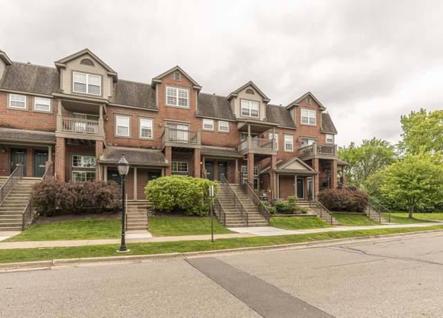 Property at 2912 Barclay Way, Ann Arbor, MI 48105, 2 beds, 2.5 baths