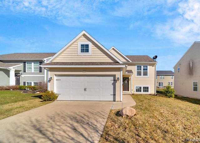 Property at 8598 Pinnebog River Dr, Fowlerville, MI 48836, 3 beds, 2.5 baths
