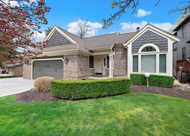 Property at 1095 Oregon Blvd, Waterford, MI 48327, 3 beds, 3 baths