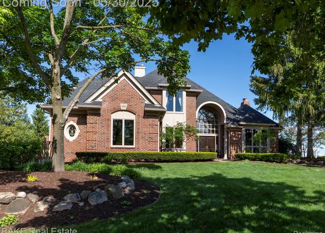 Property at 966 Mcdonald Dr, Northville, MI 48167, 4 beds, 3.5 baths