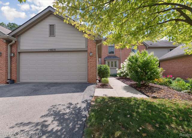 Property at 1025 Pinewood Ct, Brighton, MI 48116, 3 beds, 3.5 baths