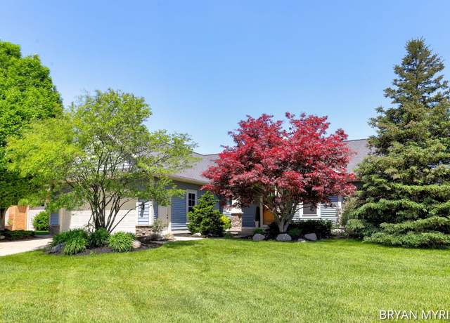 Property at 2655 Hawthorne Ct, Jenison, MI 49428, 5 beds, 3.5 baths