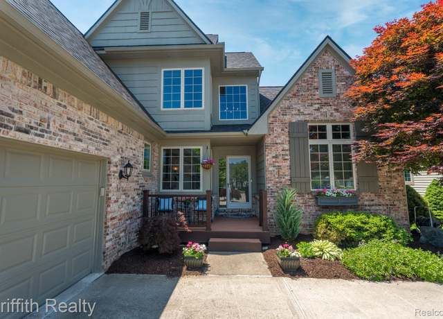 Property at 4464 Villa France Dr, Brighton, MI 48116, 4 beds, 3.5 baths
