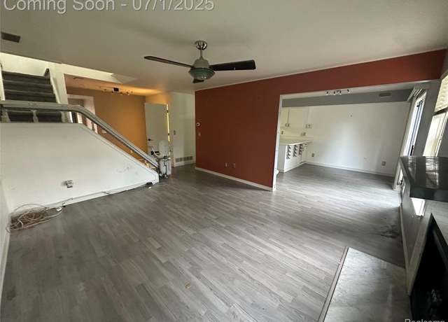 Property at 36550 Deerhurst S, Plymouth, MI 48185, 2 beds, 1.5 baths