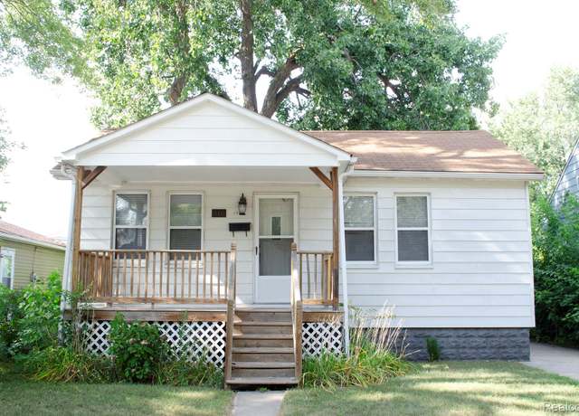 Property at 516 Orchard Ave, Hazel Park, MI 48030, 2 beds, 1 bath