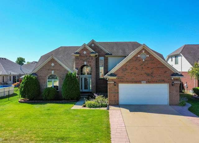 Property at 15892 Hyacinth Dr, Macomb Township, MI 48042, 4 beds, 2.5 baths