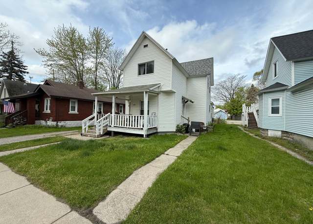 Property at 1917 16th St, Port Huron, MI 48060, 4 beds, 3 baths