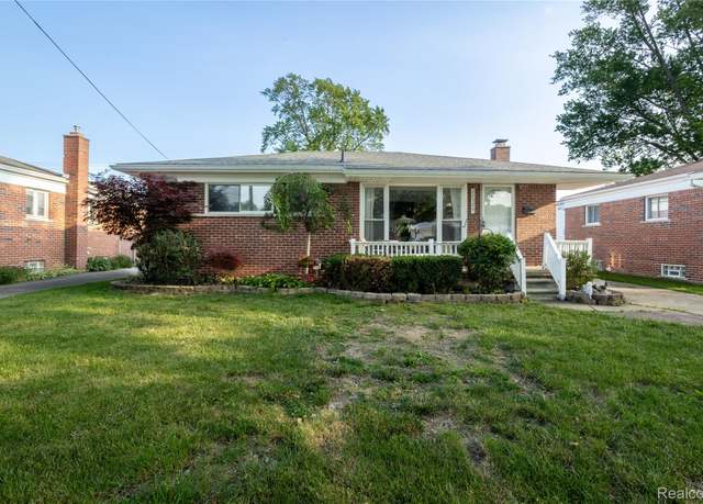 Property at 22520 Raymond Ct, St Clair Shores, MI 48082, 3 beds, 1 bath