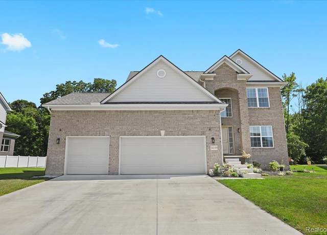 Property at 14189 Red Oak Dr, Van Buren Charter Township, MI 48111, 4 beds, 3 baths
